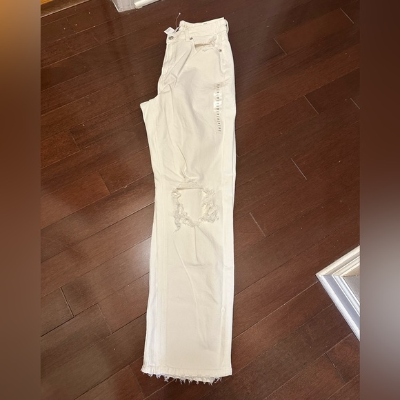 American Eagle Outfitters Denim - American Eagle Outfitters Women's White Straight Leg Jeans